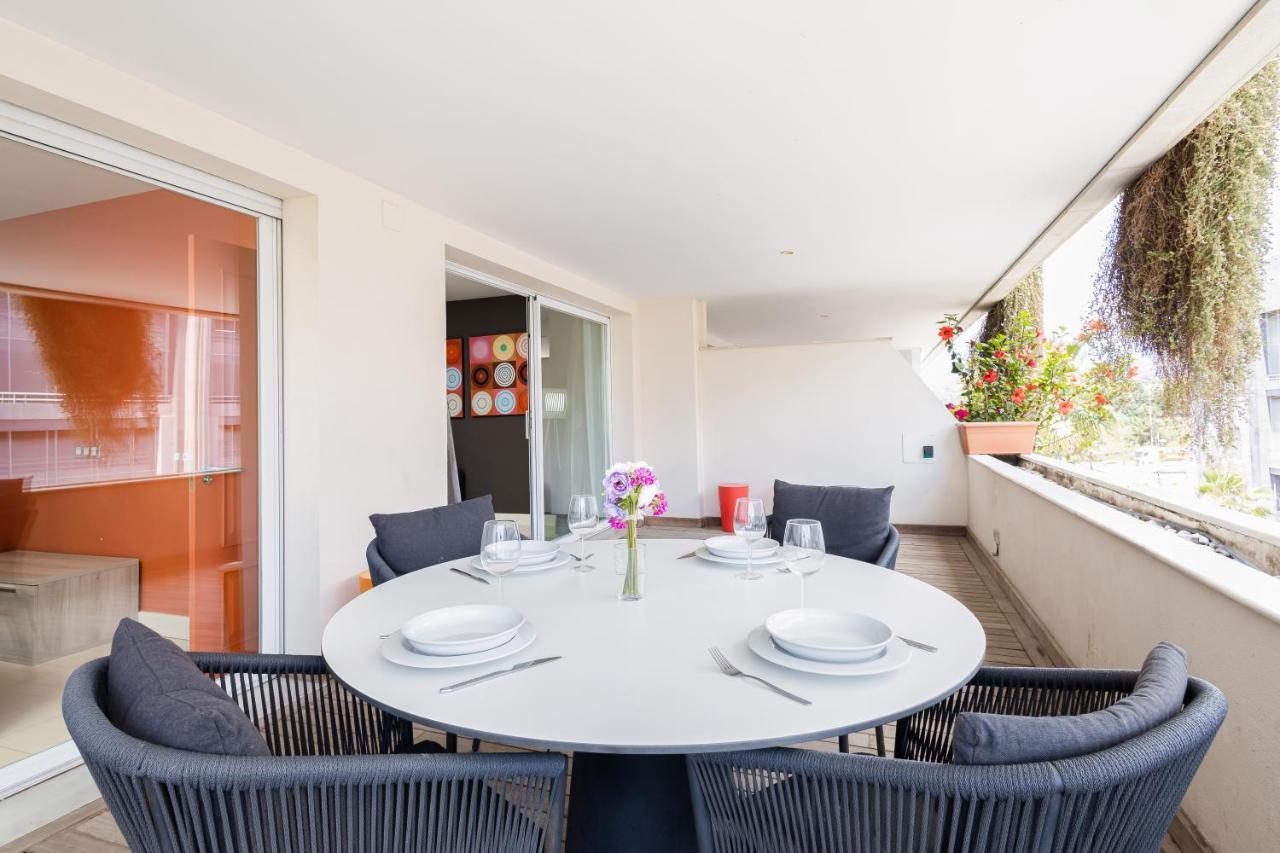 Puerto Banus, Edificio Tembo, 2 Bedroom Apartment, Parking And Pool Marbella Dış mekan fotoğraf